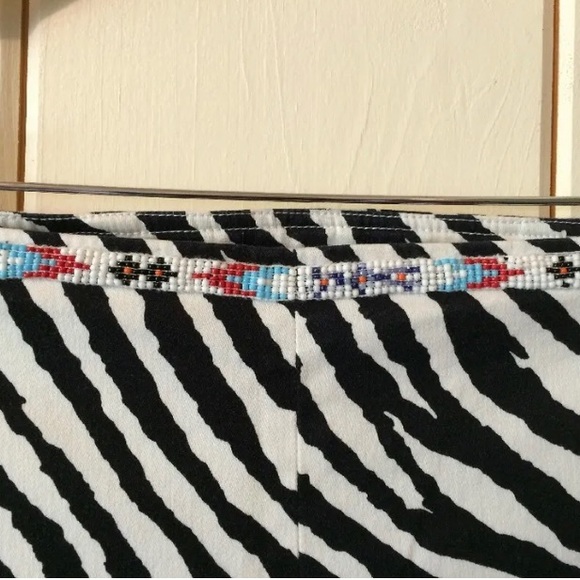 Guess Collection Zebra cropped pant with beaded belt - Picture 2 of 6